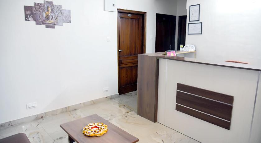 HOTEL UPHAR photo