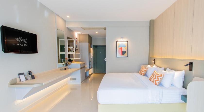 Image of 2 Bedroom Family Suite 8