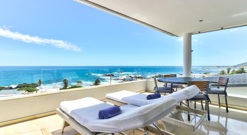 Image of Apartment with Sea View 10