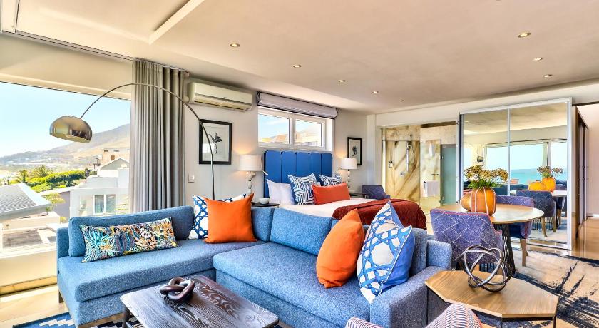 Image of Apartment with Sea View 7
