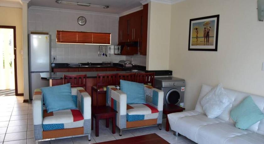 Santana Holiday Resort with Sea view Margate - image 2