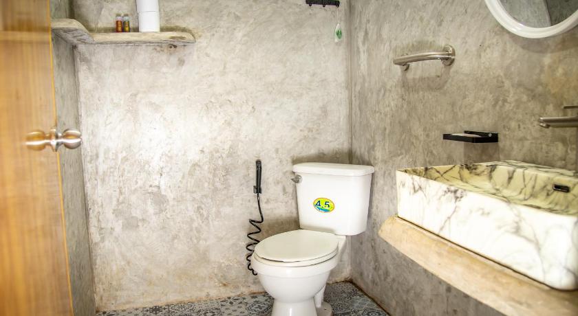 Filou Studio Butterfly Pool Access photo