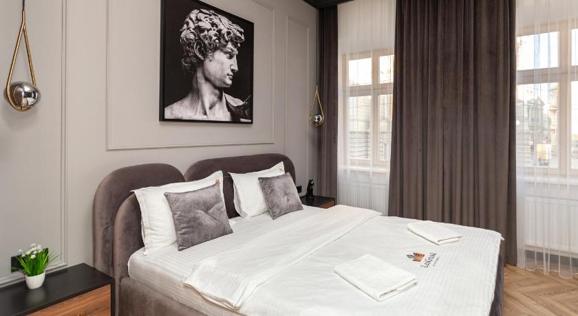 LEOGRAND Apartments on Svobody Avenue 43 — Hotel in Lviv