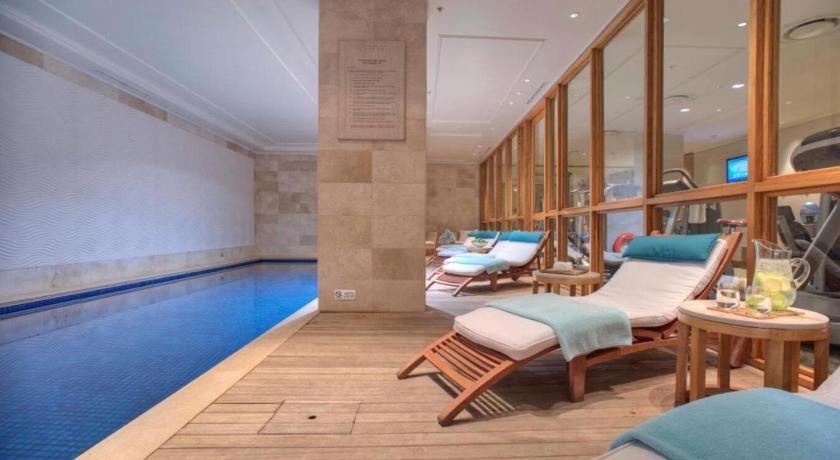 Taj Executive Suites, Private Residence photo