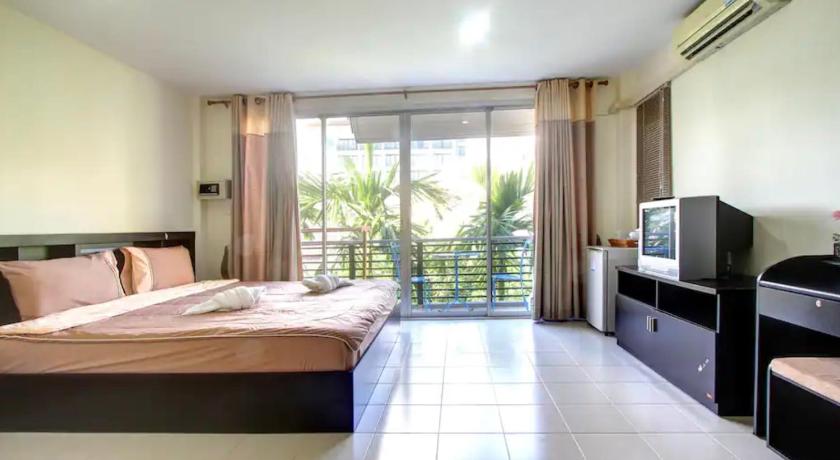 Kata Beach Guesthouse photo