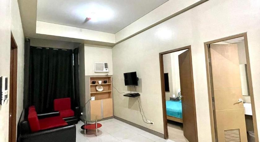 Lovely 2 Bed Room condo infront of NAIA Terminal 3 photo