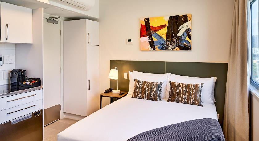 Sojourn Apartment Hotel - Ghuznee photo