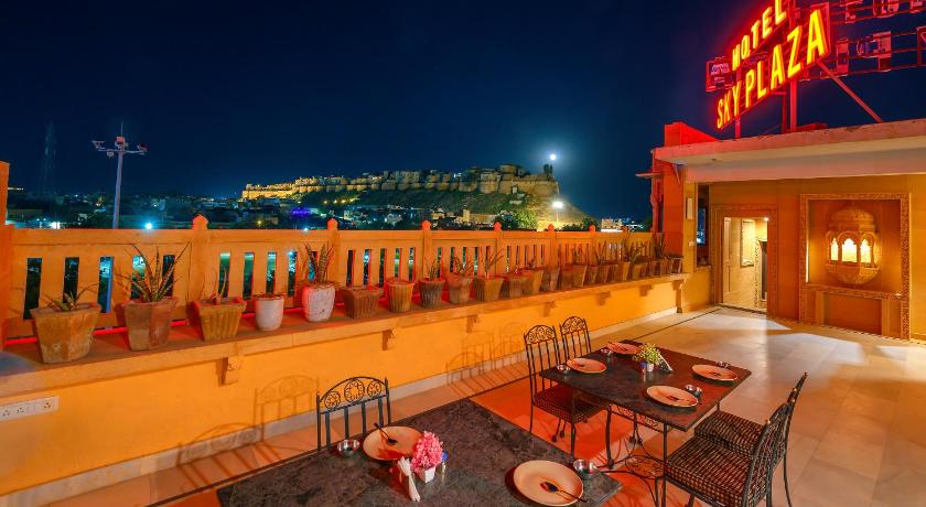 Hotel Sky Plaza - image 5