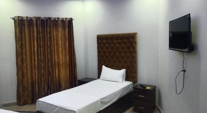 Dove Inn Hotel, johar Town, nearest Shoukat Khanum Hospital photo