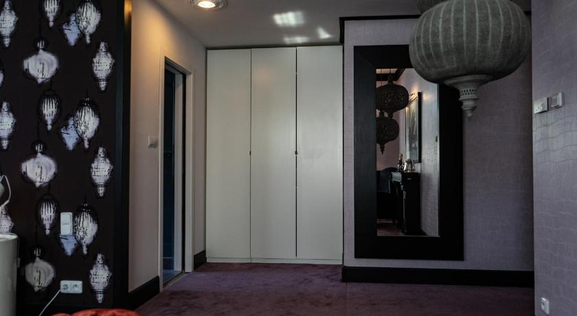 Image of Royal Suite City View 5