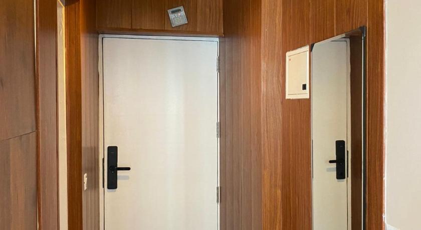 Spacious studio apartment at DLF MyPad - B2-918 - image 11