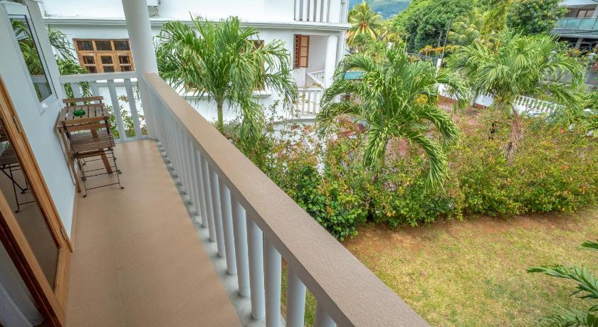 Image of Studio with Garden View 7