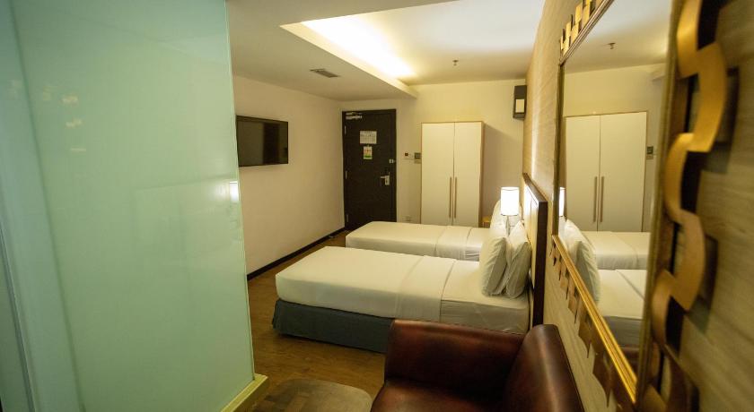 Image of Club Room Twin Bed - Non-Smoking 6