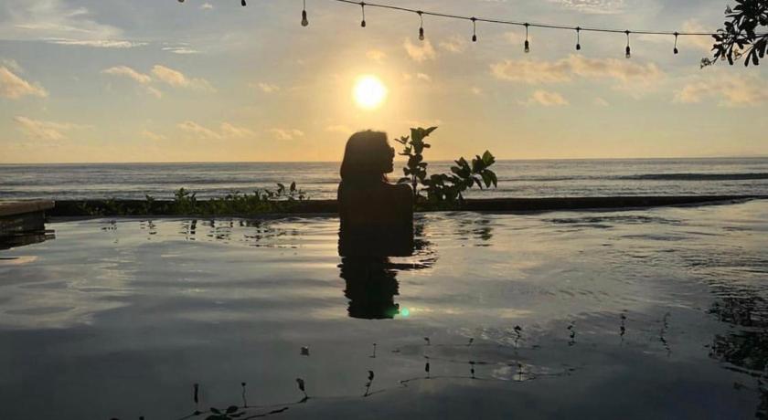 Juan Beach Bungalow — Hotel in Bali