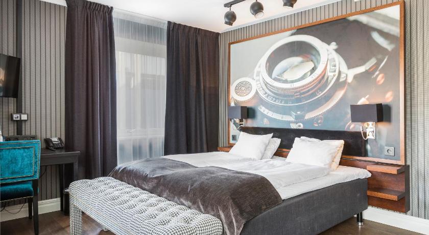 Image of 1 King Bed, Nonsmoking, Superior Room, Sofabed 1
