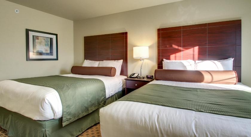 Cobblestone Inn & Suites - Cambridge photo