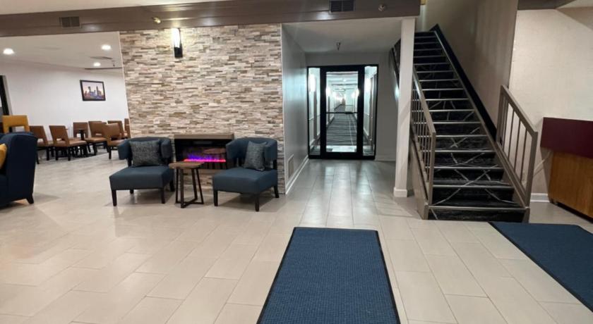 Quality Inn South Bend near Notre Dame photo