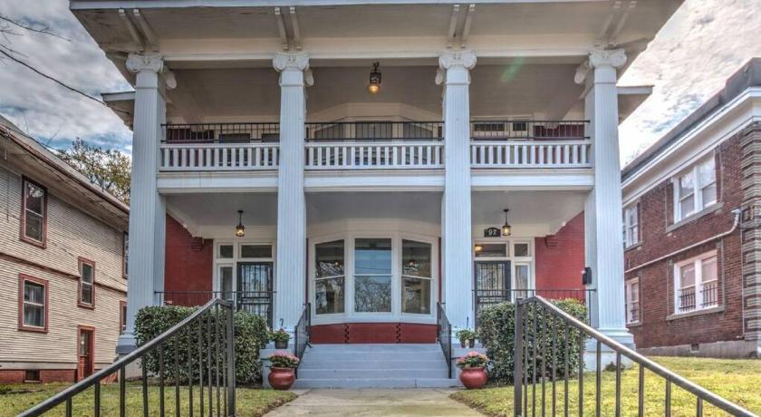 멤피스 (TN) Splendid Colonial in Midtown with Parking 숙소 레스토랑