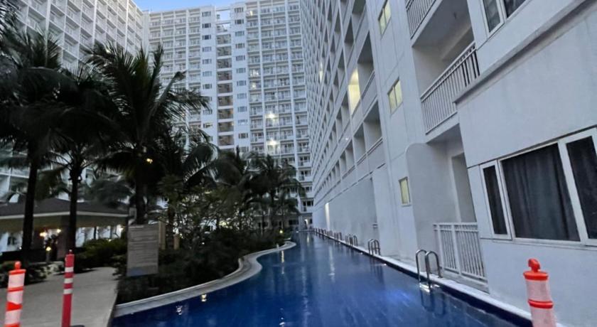 Shore Residences photo