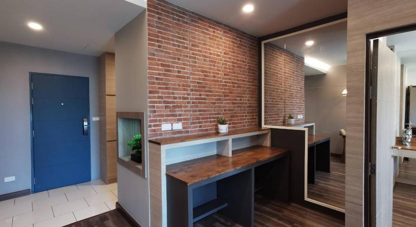 촌부리 Premier Luxe Hotel โรงแรมพรีเมียร์ลักซ์ 4성급 게스트하우스 외관