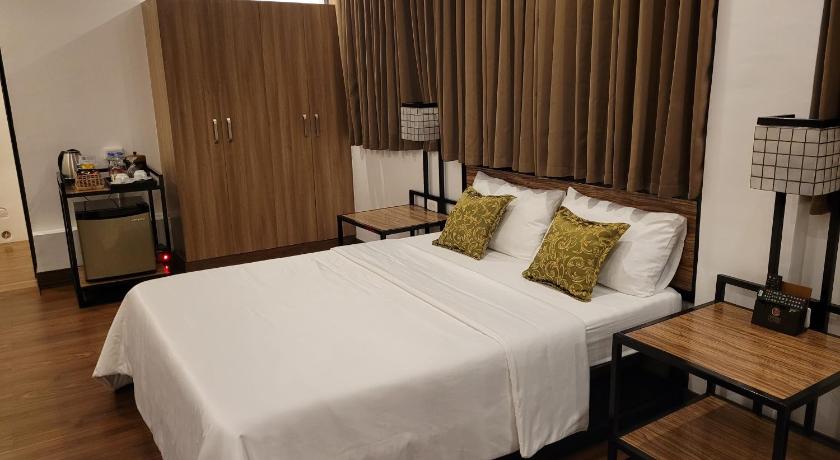 Image of Quadruple Room with Terrace 7