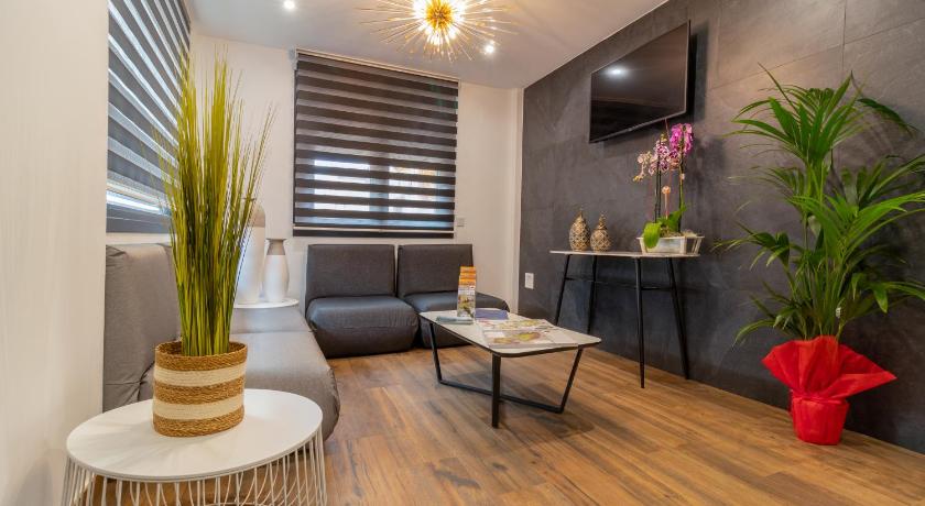 Hotel Reina Aixa