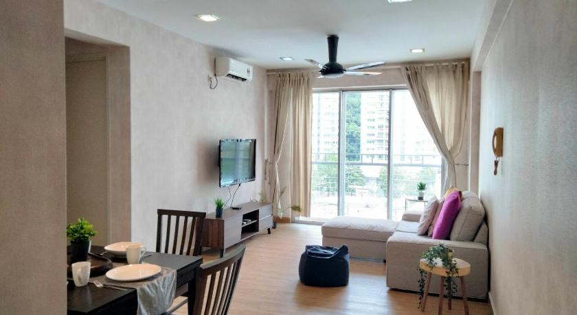 Cozy Residence Damansara next to IKEA, CURVE, Empire Damansara photo