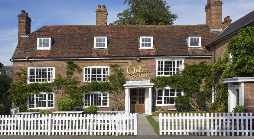 The Queen's Inn