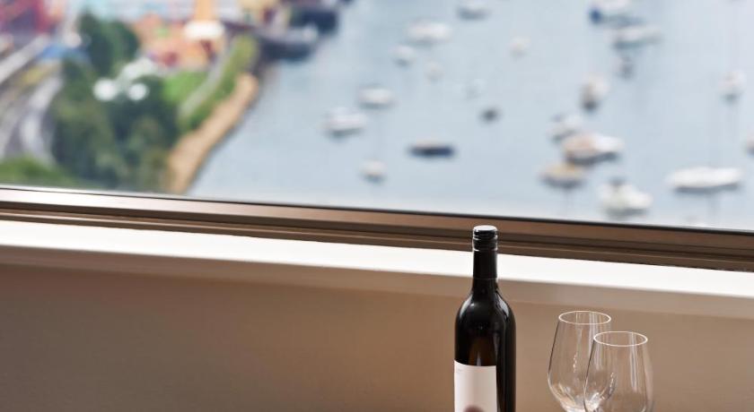 Image of Superior Harbour Bridge View King Room 8