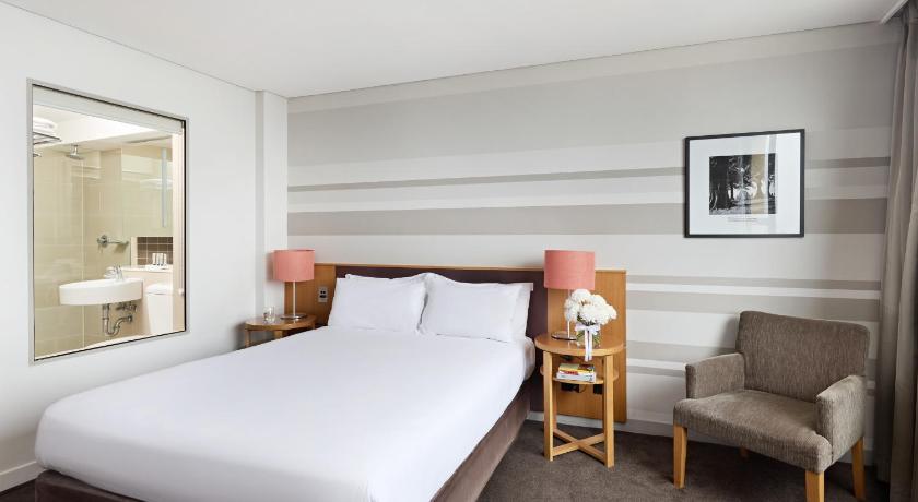 Image of Superior Harbour Bridge View King Room 5