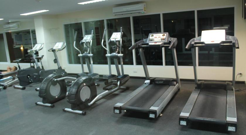 Nice Apartment large pool in nice residence central Patong beach photo