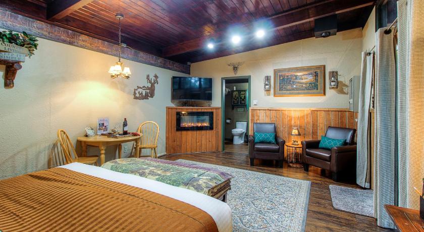 레깃 Redwoods River Resort & Campground 숙소 로비