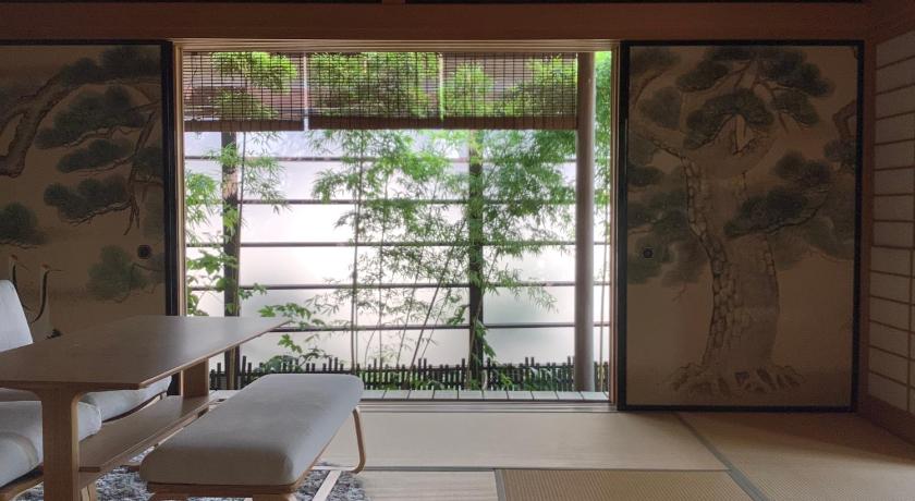 Atelier Bee's Knees Bed & Breakfast photo