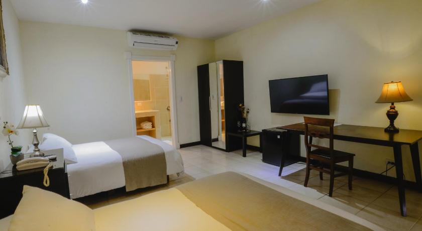 Image of Queen Room with Two Queen Beds - Disability Access 0