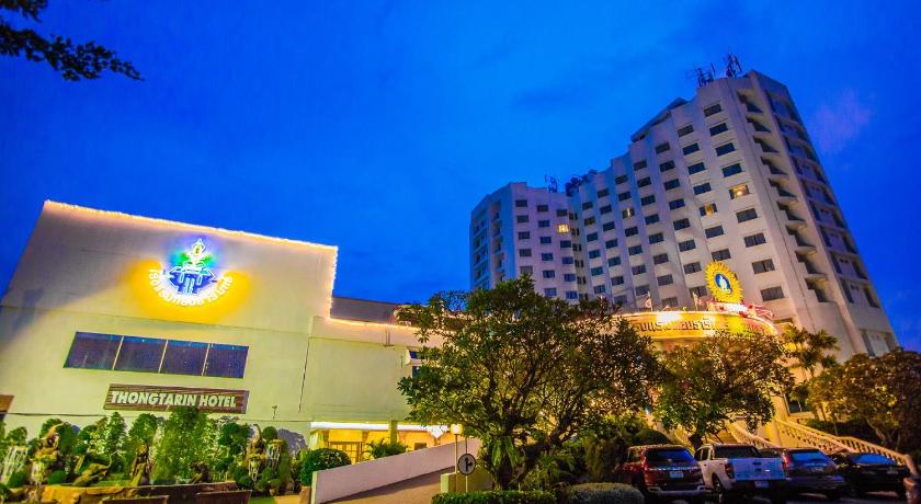 a large building with a lot of windows, Thongtarin Hotel (SHA Plus+) in Surin