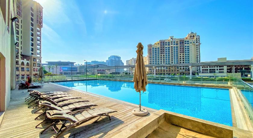 Gorgeous Studio with breath-taking Palm Views - image 11