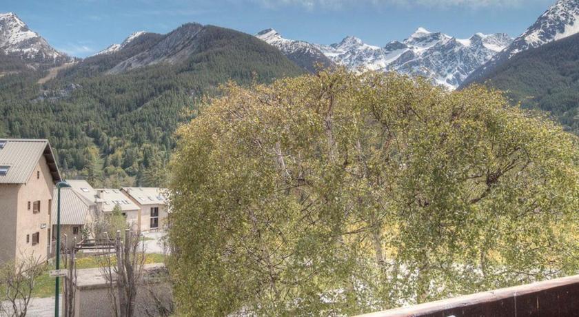 Appartement Le Monetier-les-Bains, 2 pieces, 6 personnes - FR-1-330F-32 photo