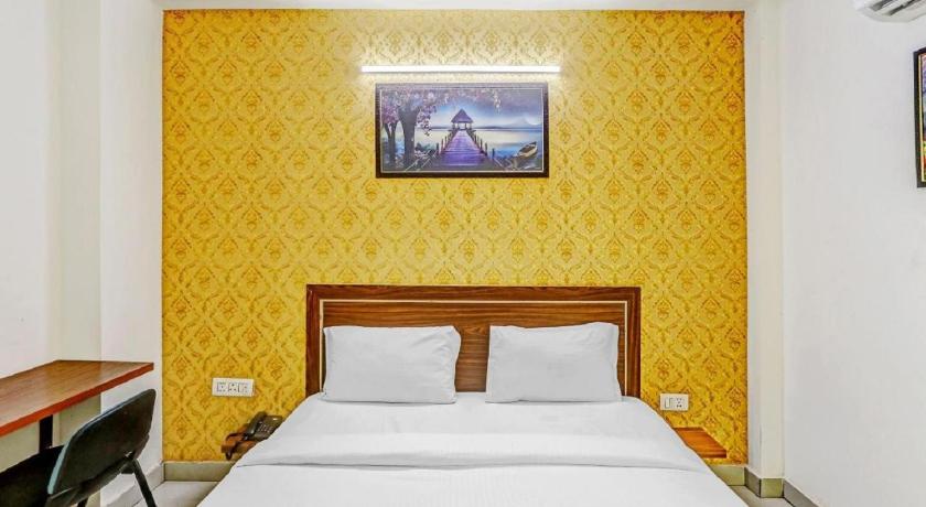 Hotel Noida Stay sec 51 photo