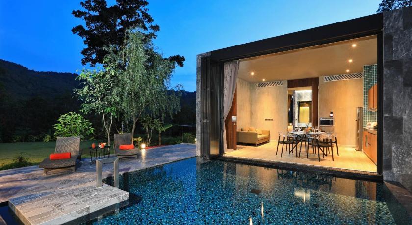 Seclusion in the mountains, villa near Kamala beach