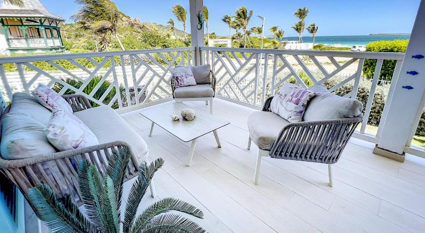 Princess Anouk Beachfront Orient Bay Deluxe 3 BDR photo