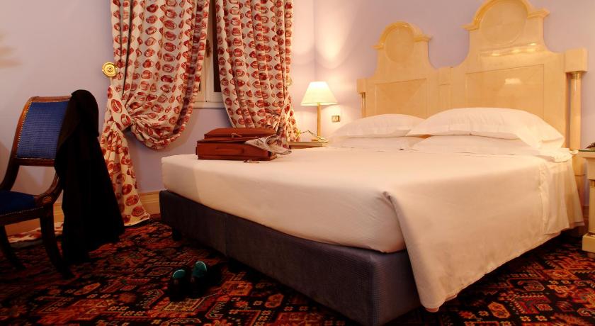 Image of Double Standard Room 17