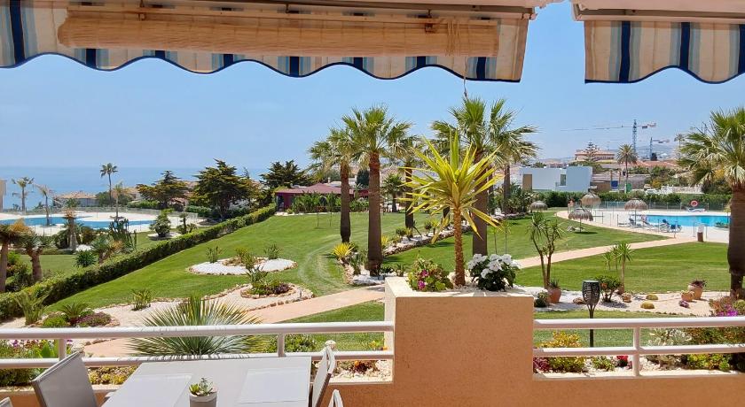 Balcones del Chaparral in Mijas , Costa des sol . — Hotel in Mijas
