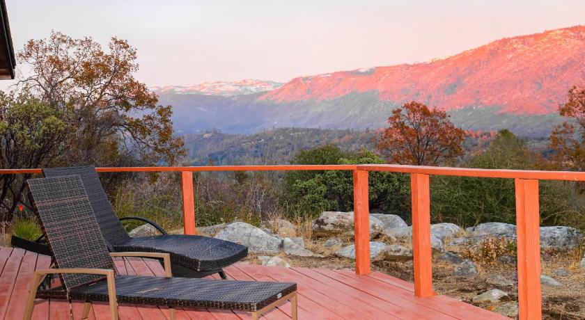 Serenity Vista Cabin photo