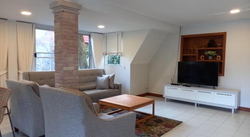 Image of Two-Bedroom House 9