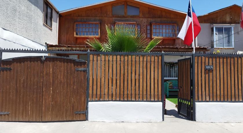 Hostal Sol y Luna — Hotel in Santiago