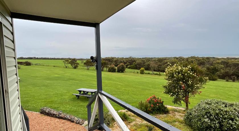 Tidal Dreaming Seaview Cottages photo