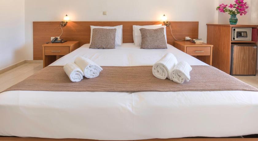 Image of Double or Twin Room with Garden View 3
