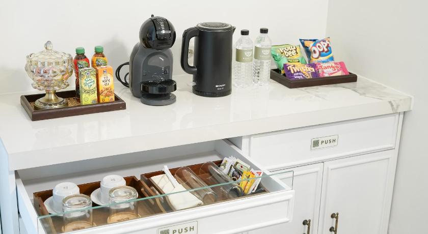 Image of Junior Suite 9