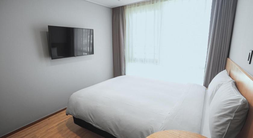 스탠다드 더블룸 (Standard Double Room) 이미지 10