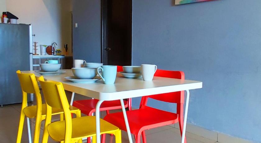 Urban Modern Apt @ Majestic Condo by 21 Homestay - image 33